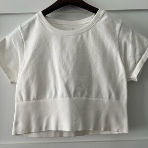 OFFLINE BY AERIE cropped fitted tee size Large